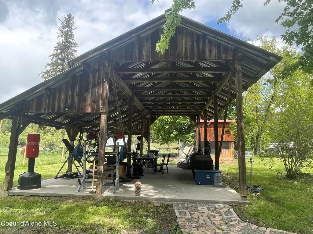 84 Highland Flats Road Naples ID 83847