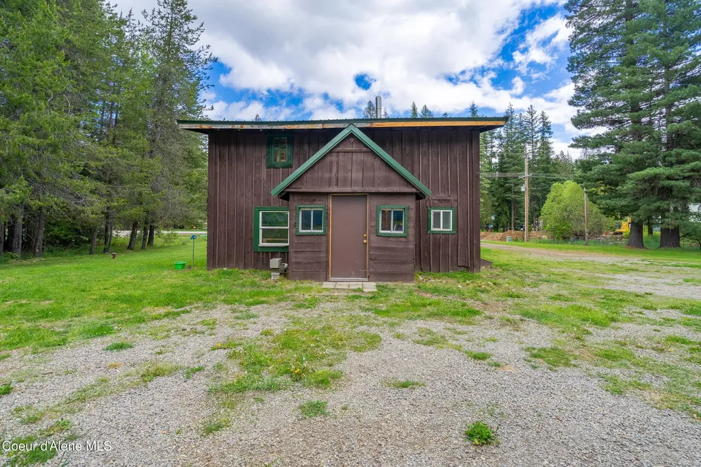 28076 Highway 57 Priest Lake ID 83856