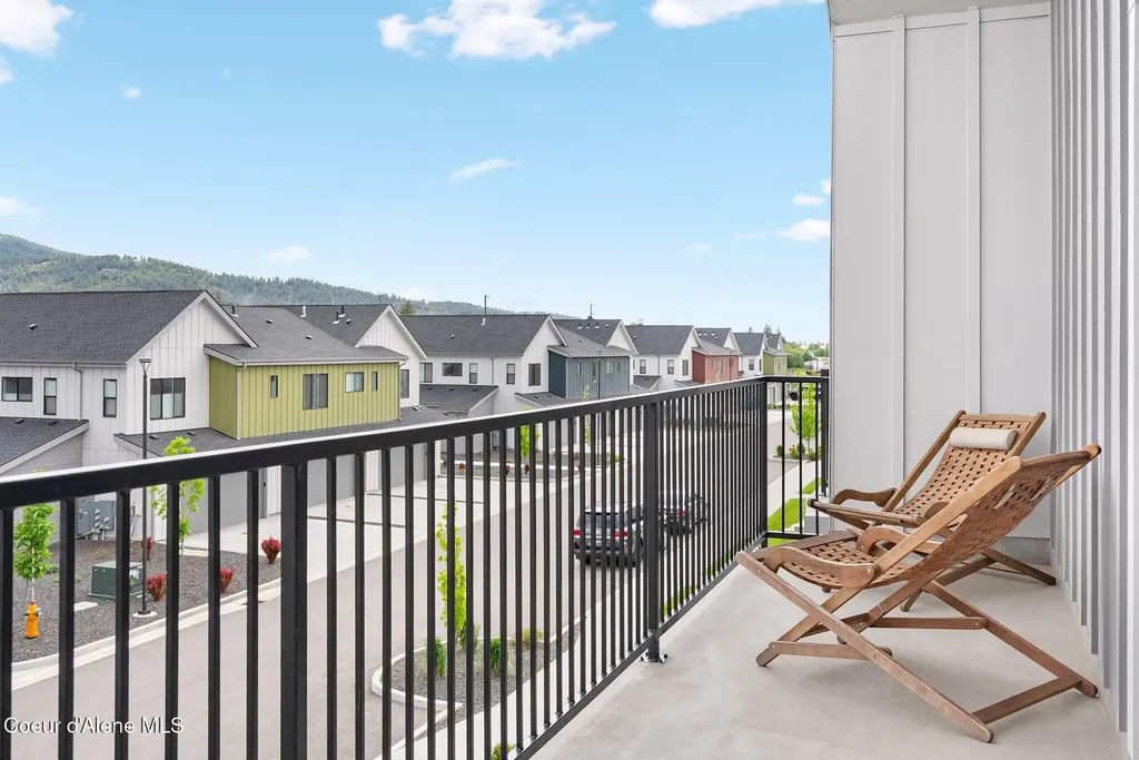 1033 E Railroad Avenue Post Falls ID 83854