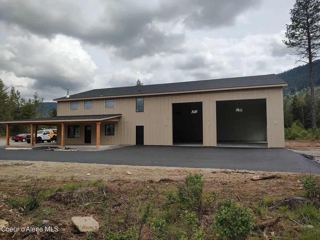25817 N Dickens Road Athol ID 83801