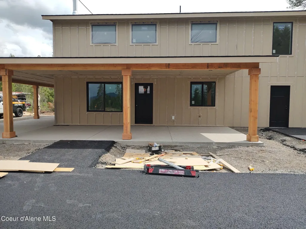 25817 N Dickens Road Athol ID 83801