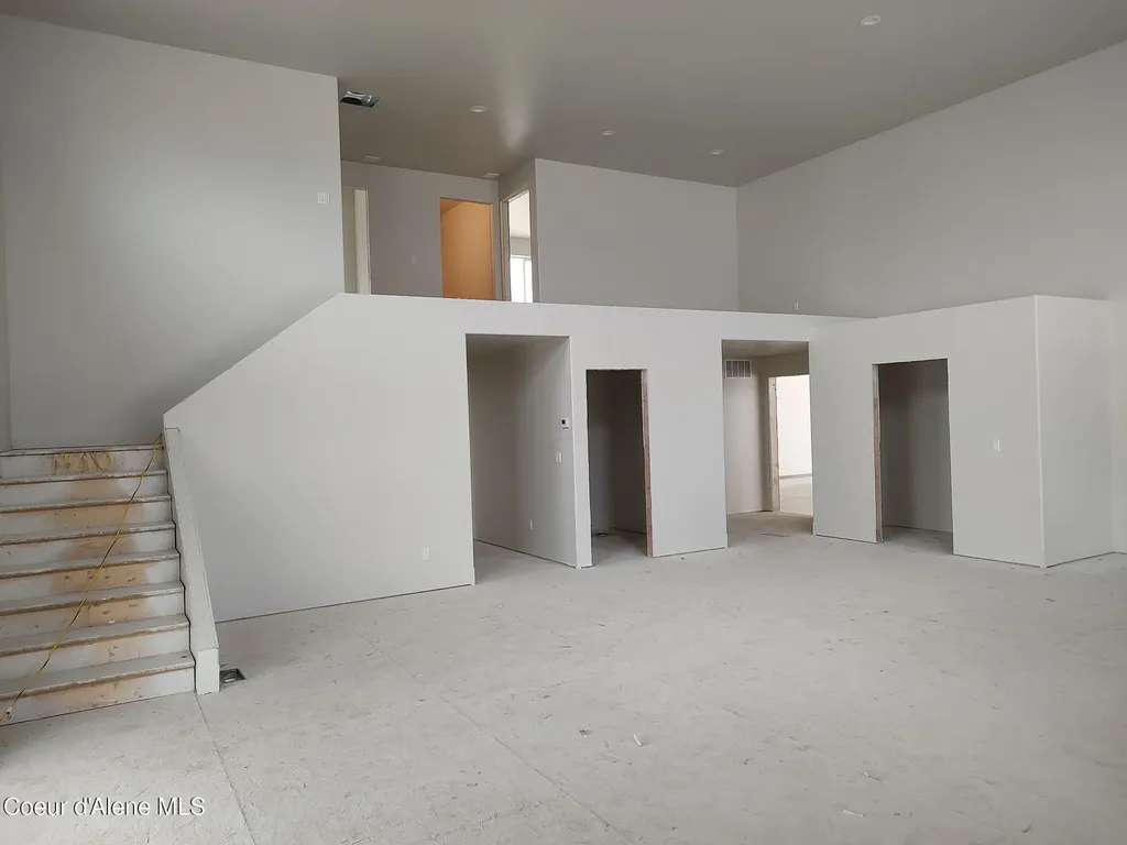 25817 N Dickens Road Athol ID 83801