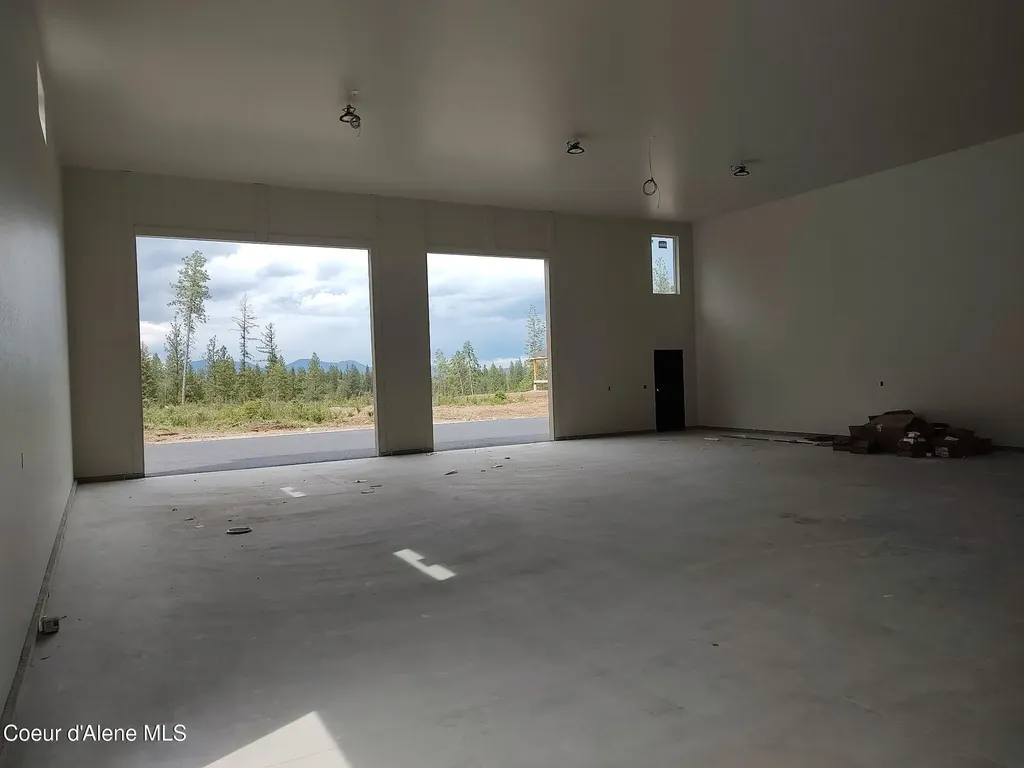25817 N Dickens Road Athol ID 83801