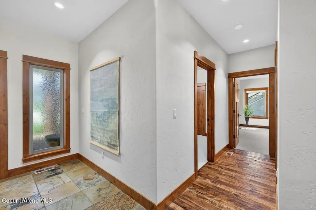 704 N Dundee Drive Post Falls ID 83854
