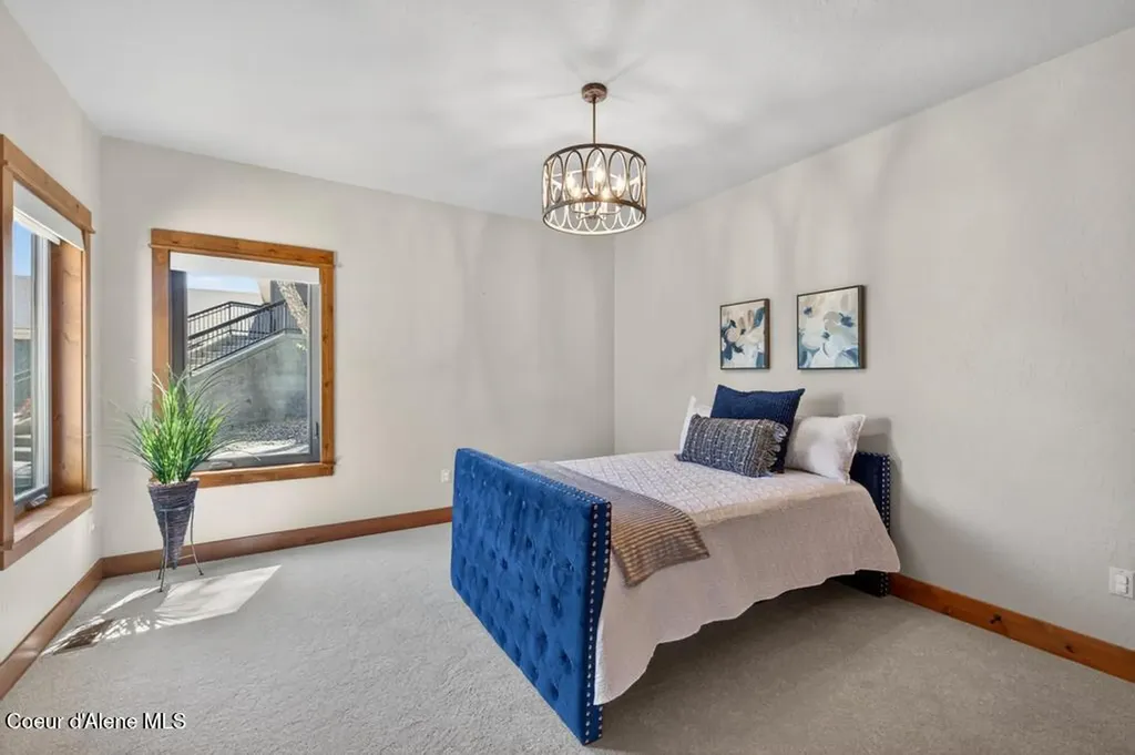704 N Dundee Drive Post Falls ID 83854