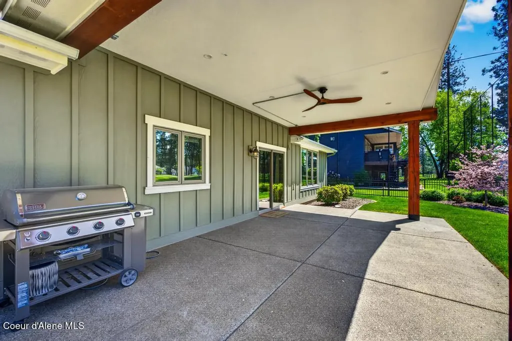 704 N Dundee Drive Post Falls ID 83854