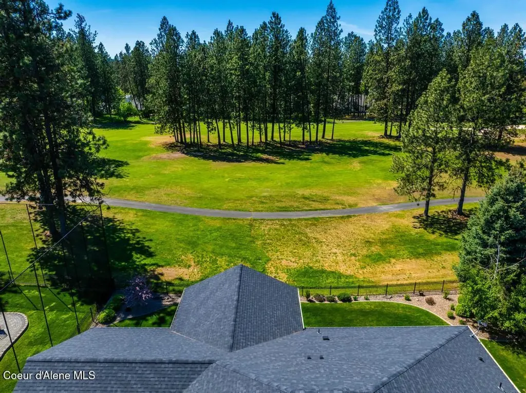 704 N Dundee Drive Post Falls ID 83854