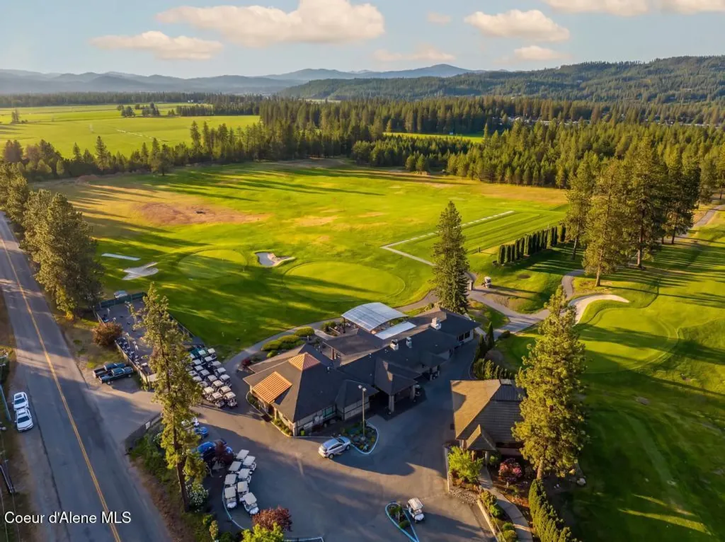 704 N Dundee Drive Post Falls ID 83854