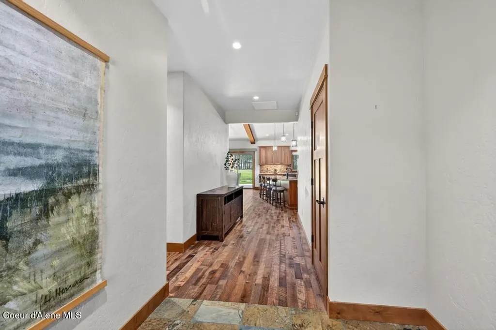 704 N Dundee Drive Post Falls ID 83854