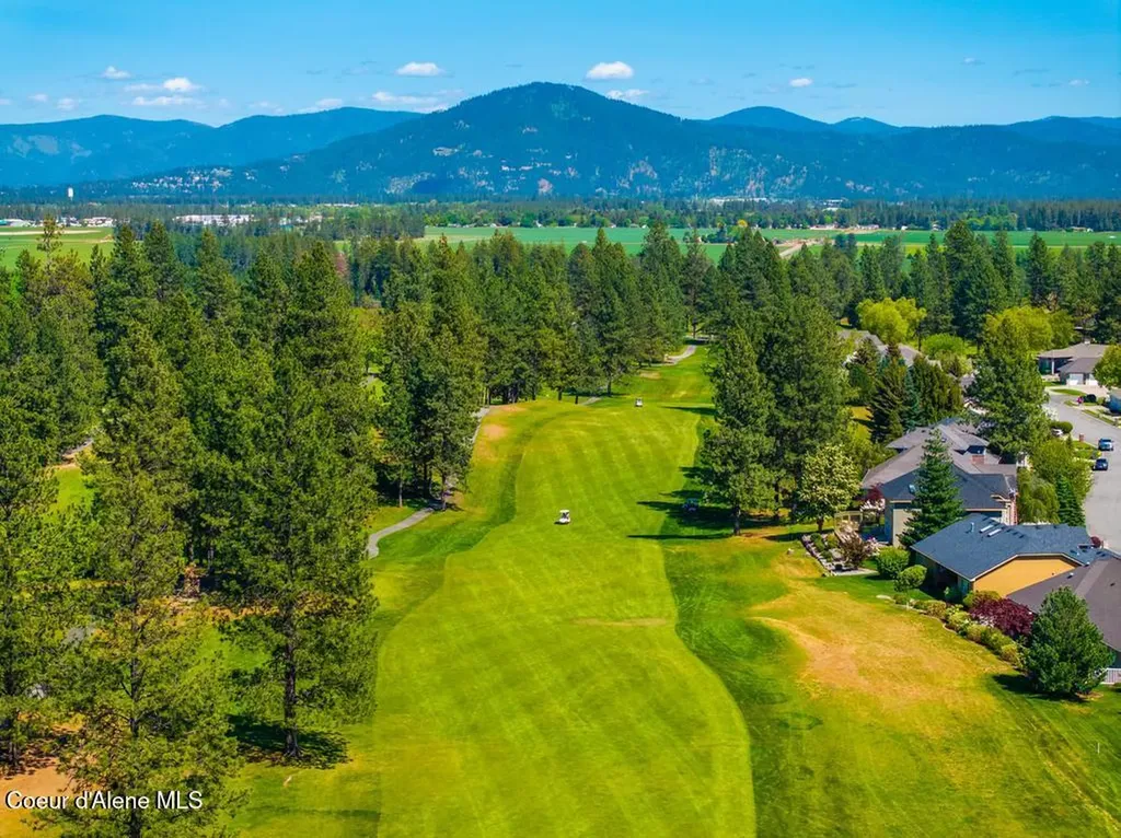 704 N Dundee Drive Post Falls ID 83854
