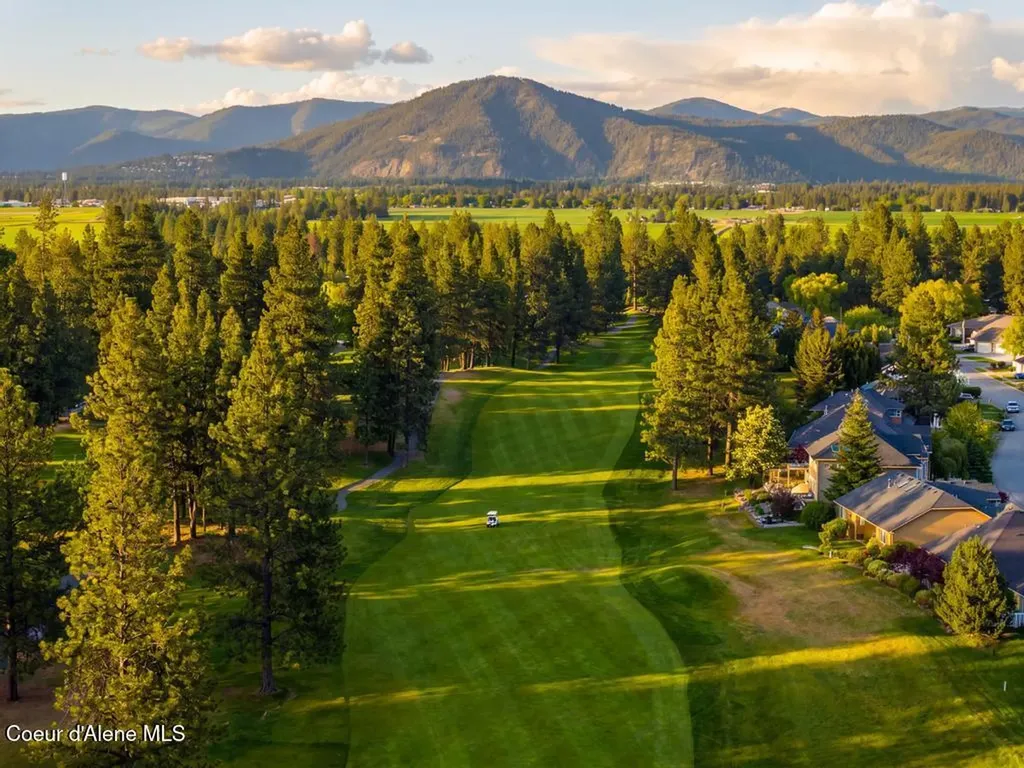 704 N Dundee Drive Post Falls ID 83854