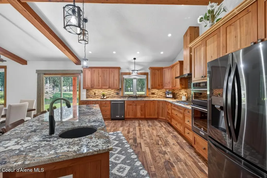 704 N Dundee Drive Post Falls ID 83854