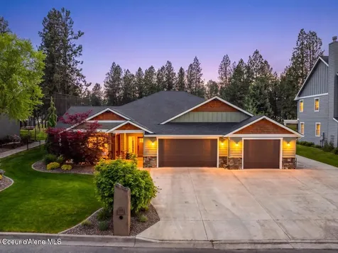 704 N Dundee Drive Post Falls ID 83854
