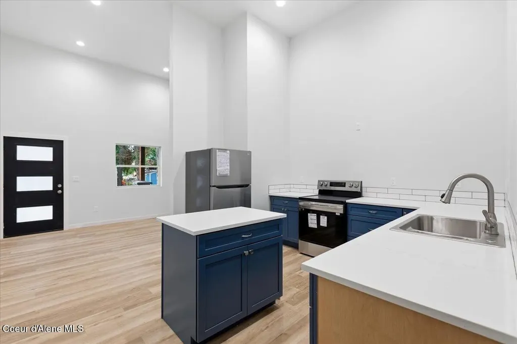 21941 S Lakeview Drive Worley ID 83876