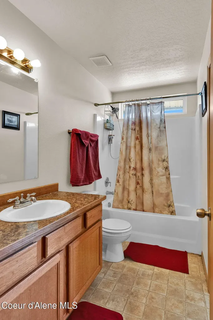 3495 N Carriage Court Post Falls ID 83854