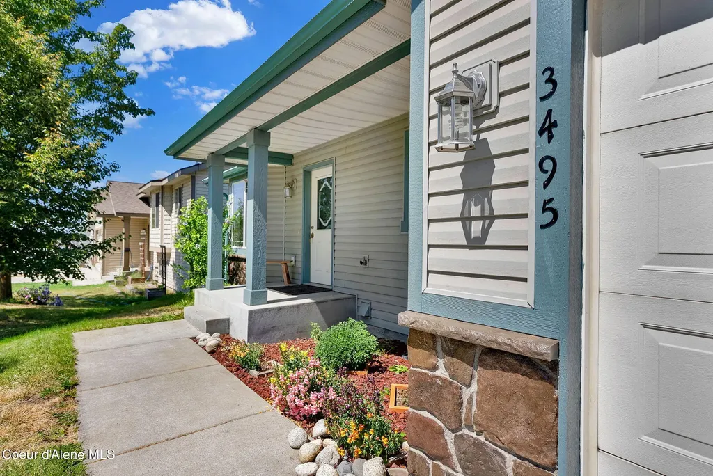 3495 N Carriage Court Post Falls ID 83854