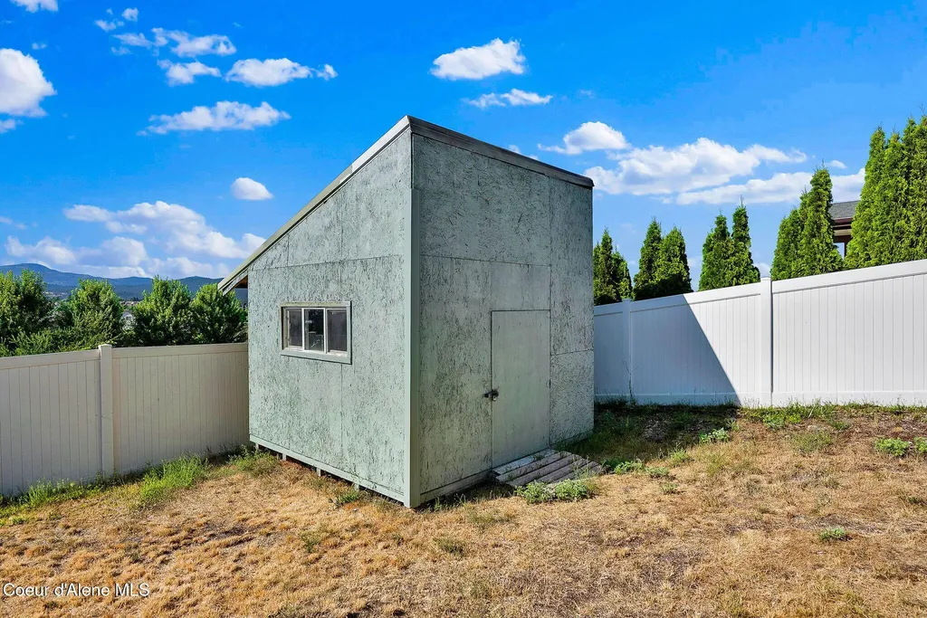 3495 N Carriage Court Post Falls ID 83854
