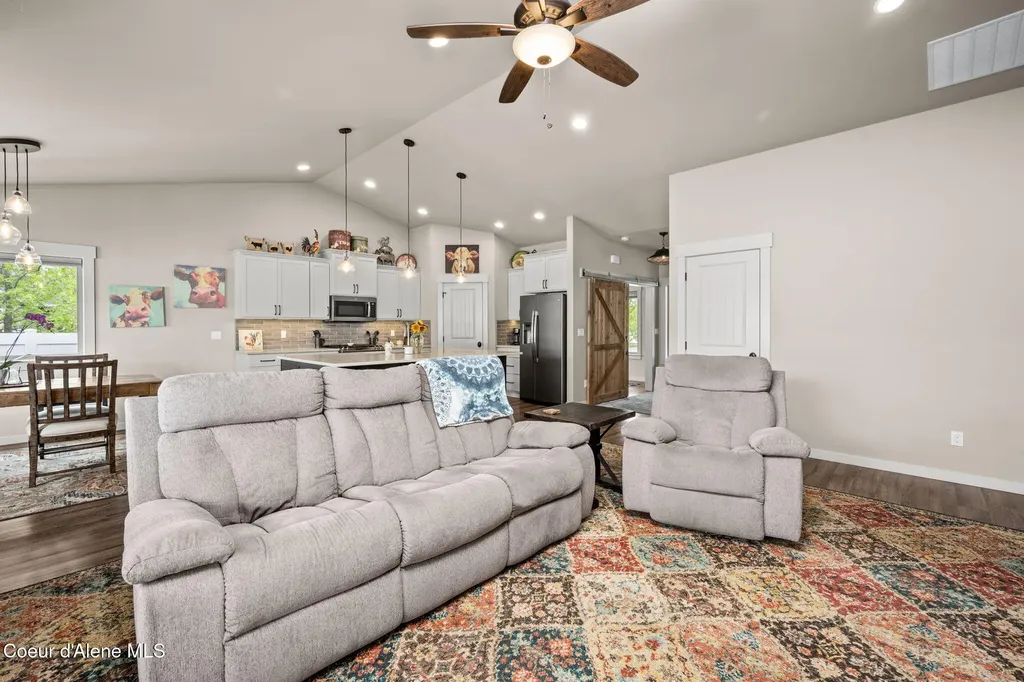 1884 W Boyles Avenue Hayden ID 83835