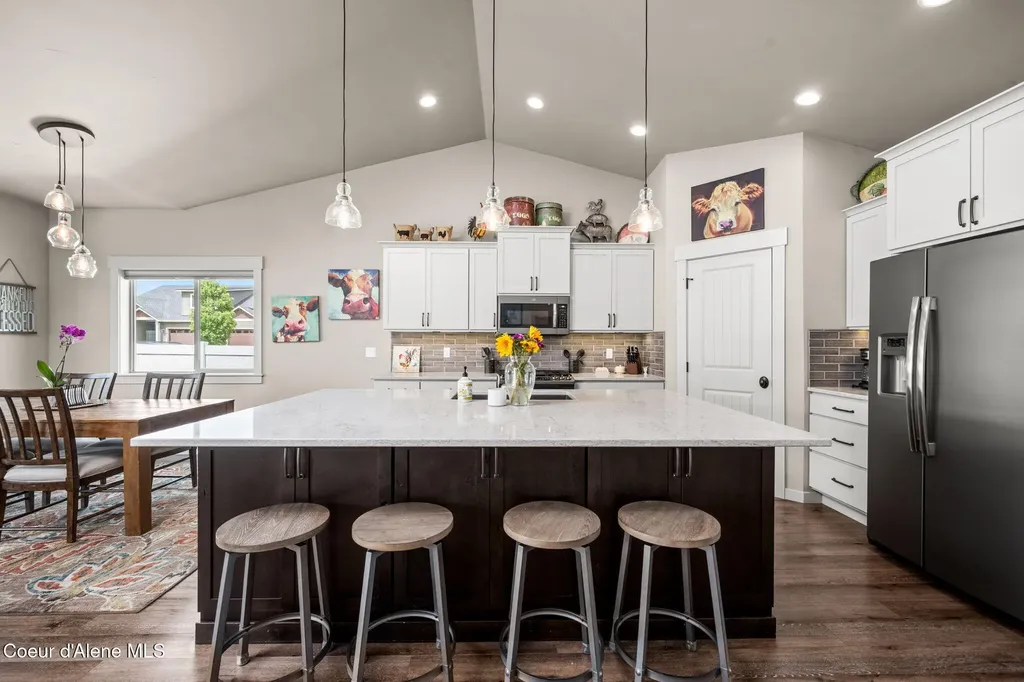 1884 W Boyles Avenue Hayden ID 83835