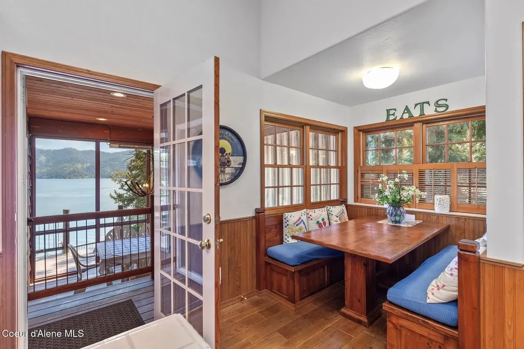 11004 N Rock Cliff Court Hayden ID 83835