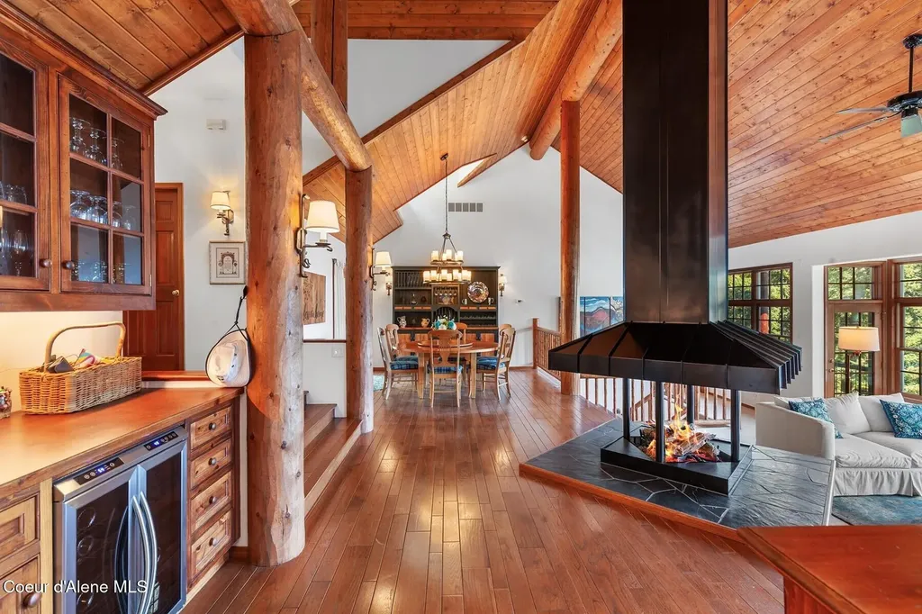11004 N Rock Cliff Court Hayden ID 83835