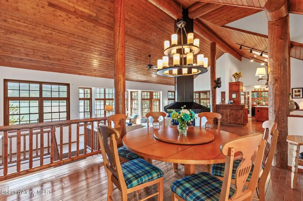 11004 N Rock Cliff Court Hayden ID 83835