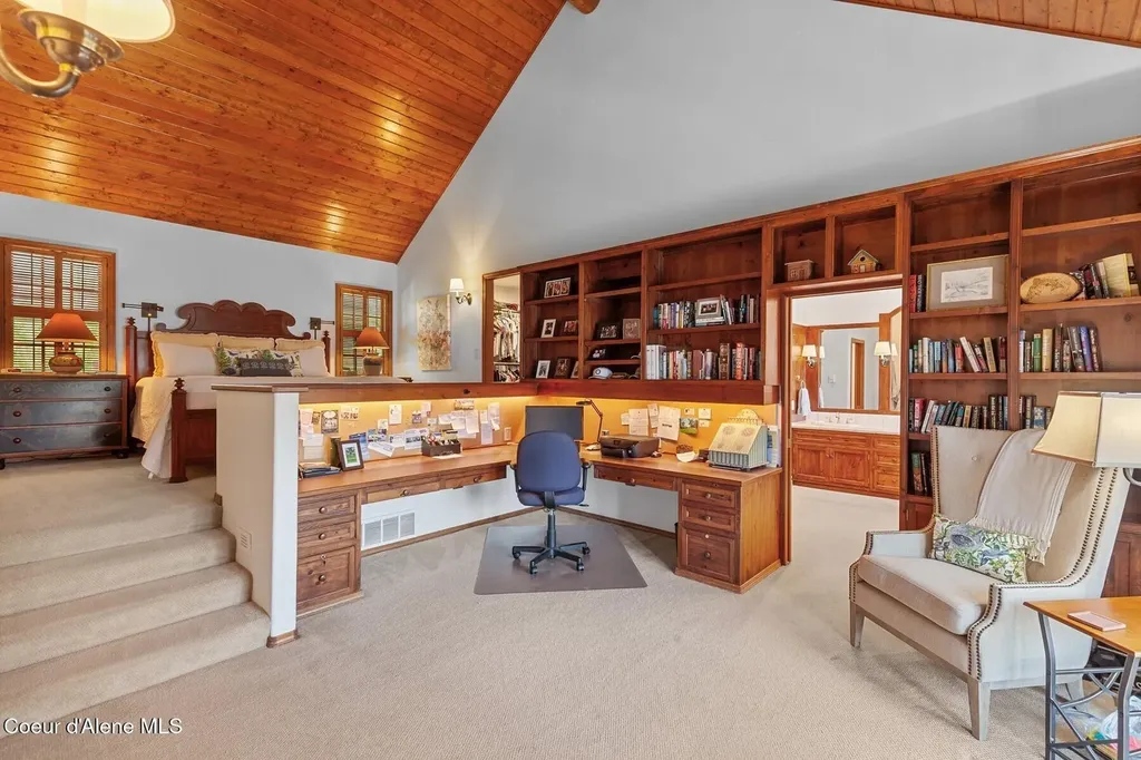 11004 N Rock Cliff Court Hayden ID 83835