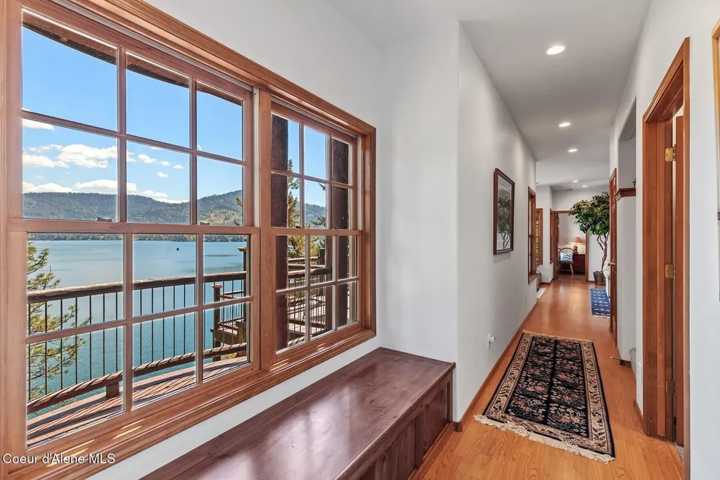 11004 N Rock Cliff Court Hayden ID 83835