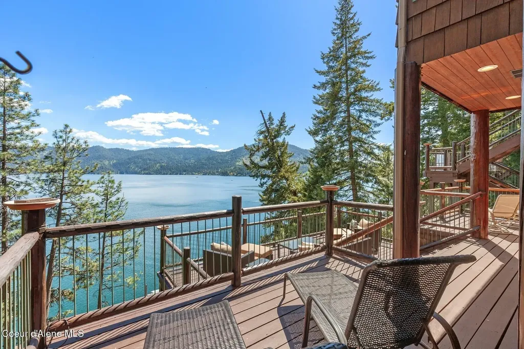 11004 N Rock Cliff Court Hayden ID 83835