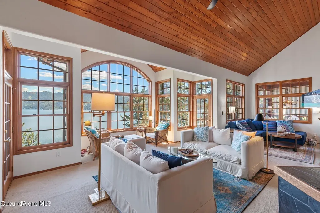 11004 N Rock Cliff Court Hayden ID 83835