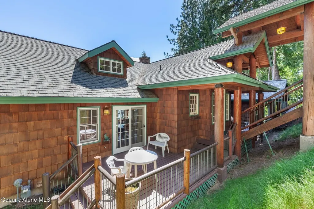 11004 N Rock Cliff Court Hayden ID 83835