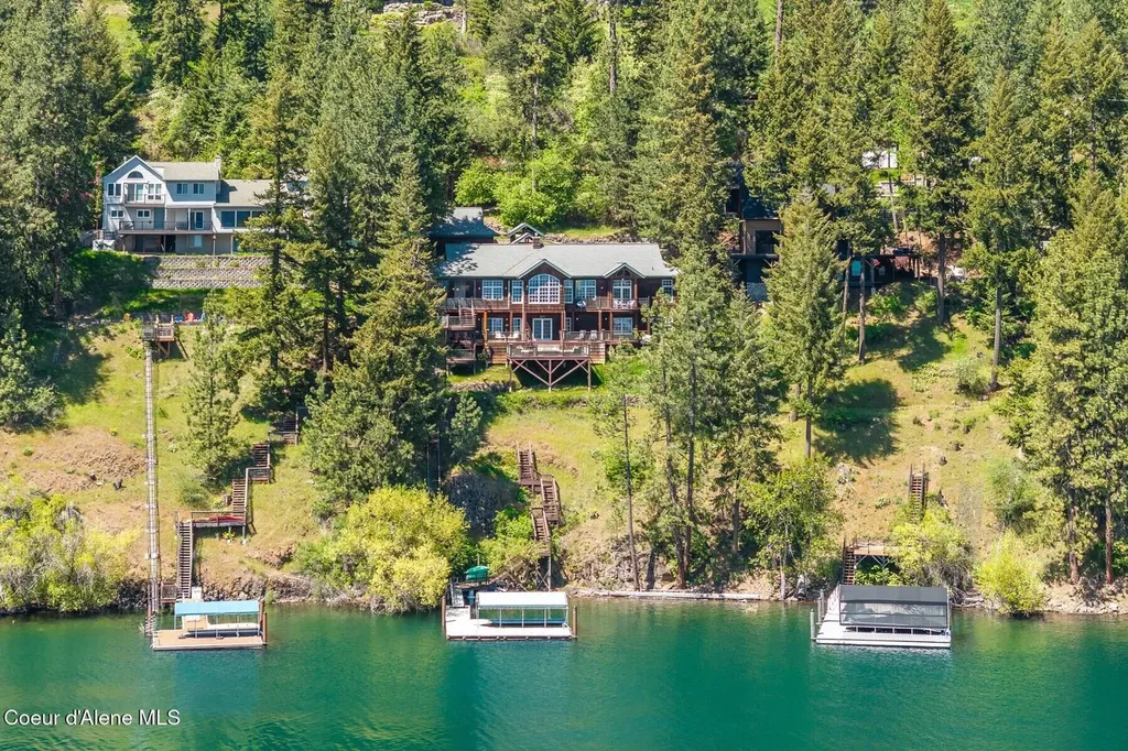 11004 N Rock Cliff Court Hayden ID 83835