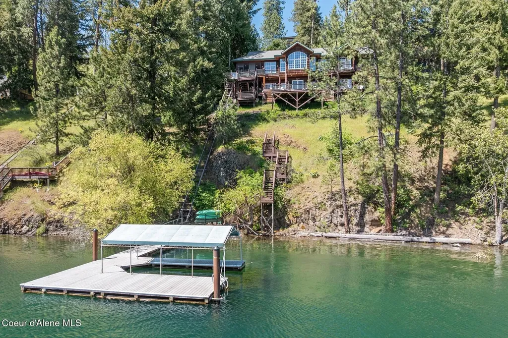 11004 N Rock Cliff Court Hayden ID 83835