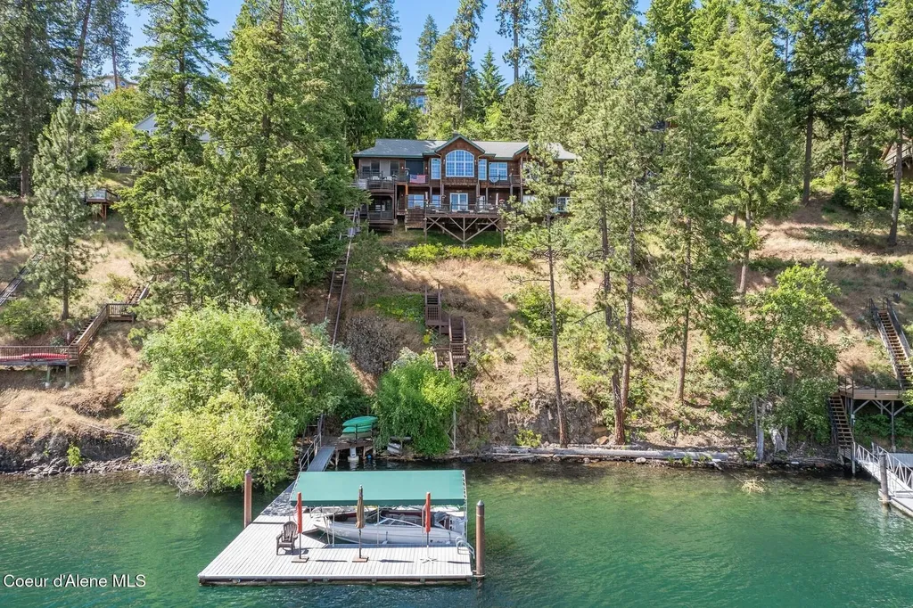 11004 N Rock Cliff Court Hayden ID 83835