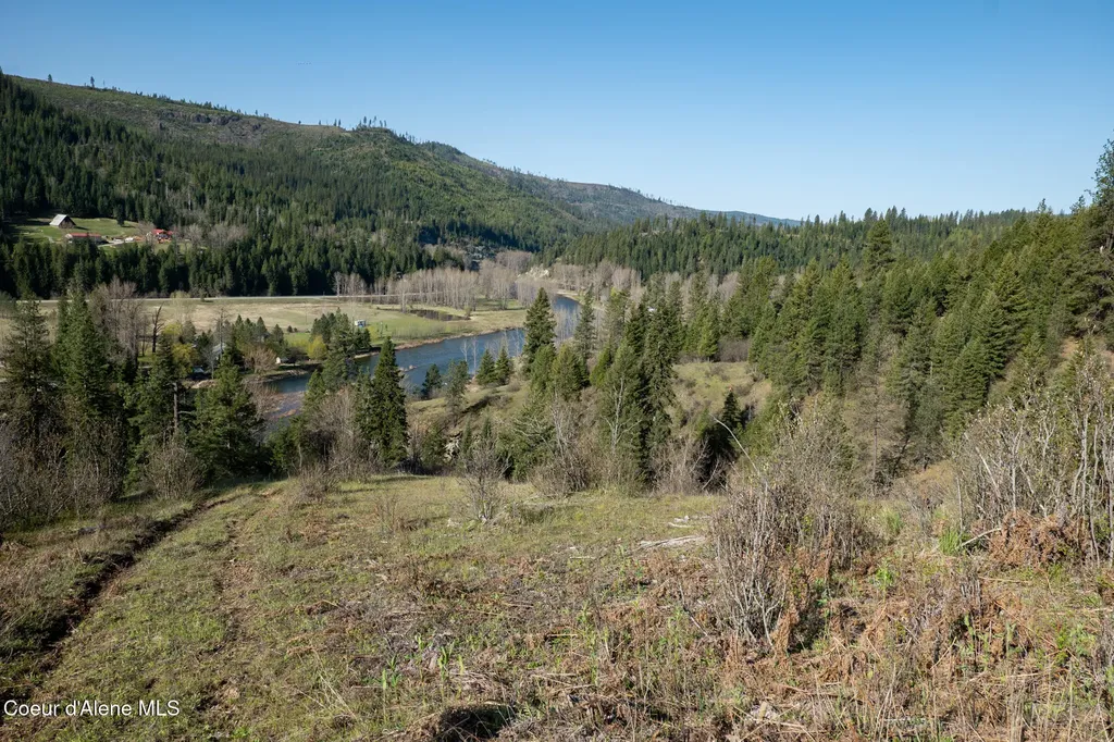 Nka 262 Ac North Side Road Calder ID 83808