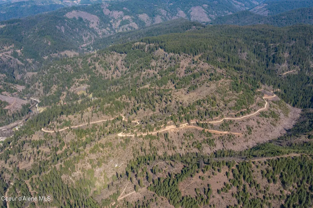 Nka 262 Ac North Side Road Calder ID 83808