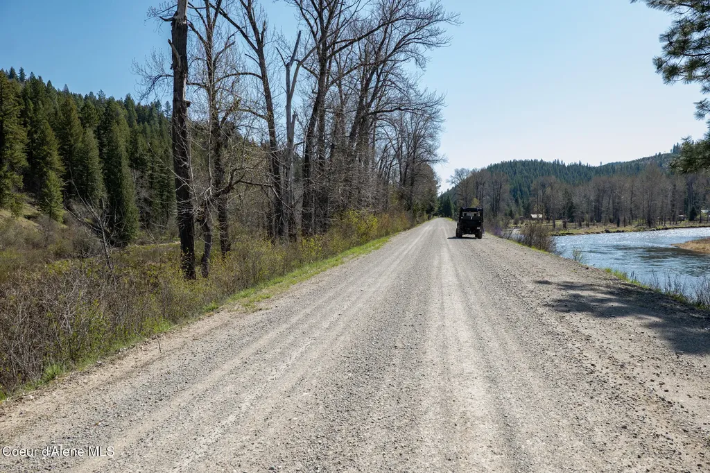 Nka 262 Ac North Side Road Calder ID 83808