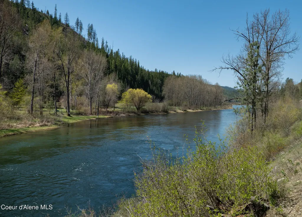 Nka 262 Ac North Side Road Calder ID 83808