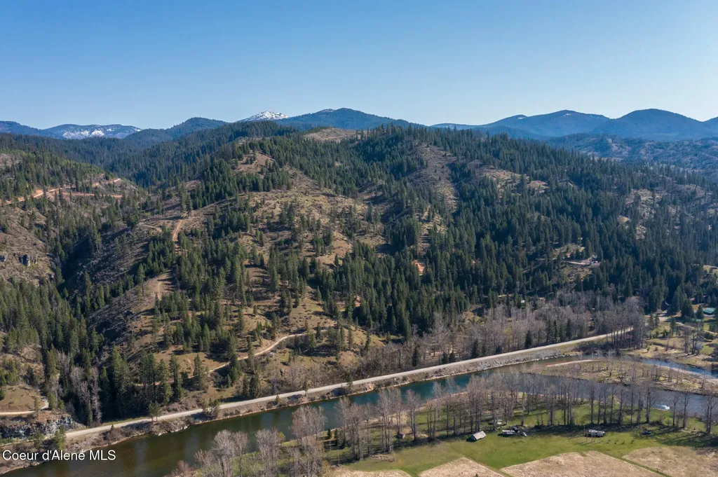 Nka 262 Ac North Side Road Calder ID 83808