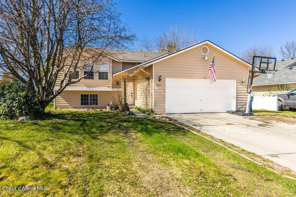 8811 N Davis Circle Hayden ID 83835