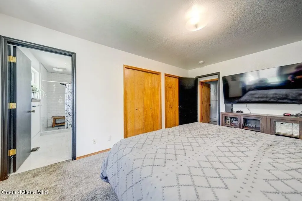 8811 N Davis Circle Hayden ID 83835