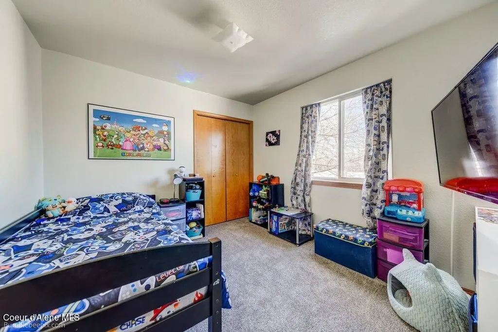 8811 N Davis Circle Hayden ID 83835