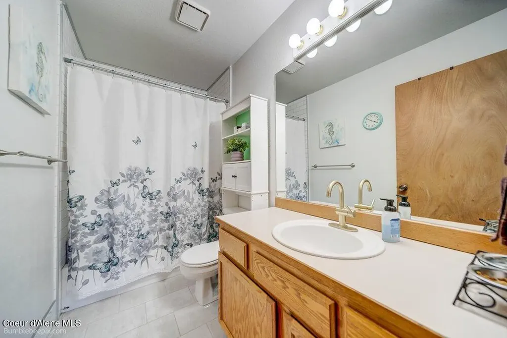 8811 N Davis Circle Hayden ID 83835