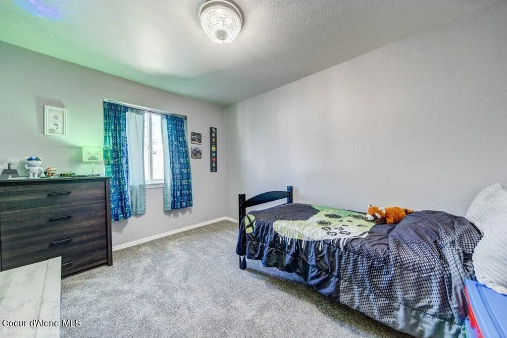 8811 N Davis Circle Hayden ID 83835