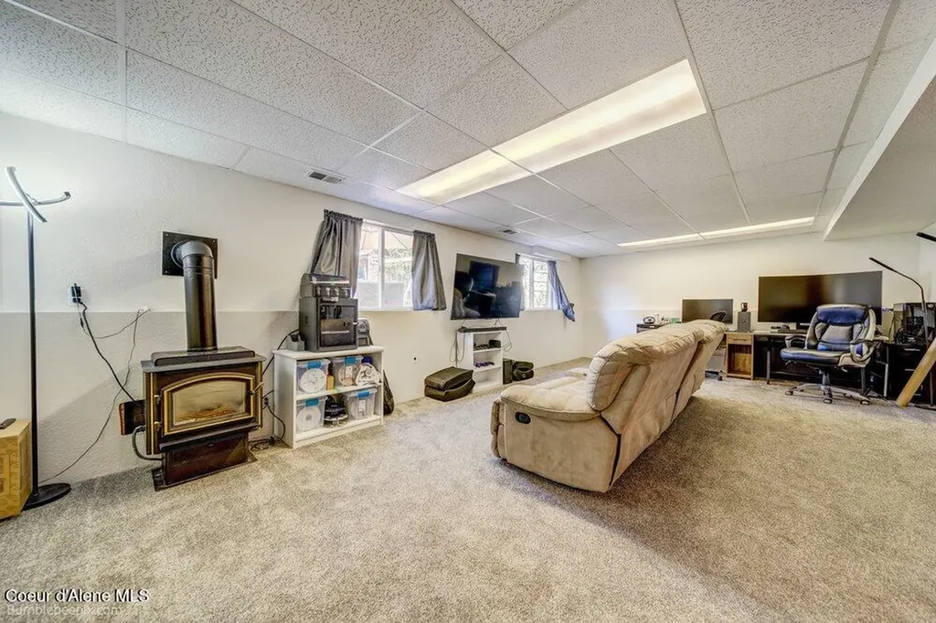 8811 N Davis Circle Hayden ID 83835
