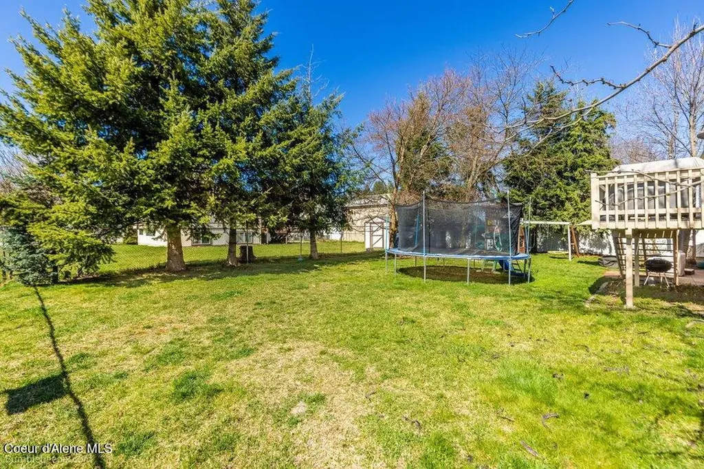 8811 N Davis Circle Hayden ID 83835