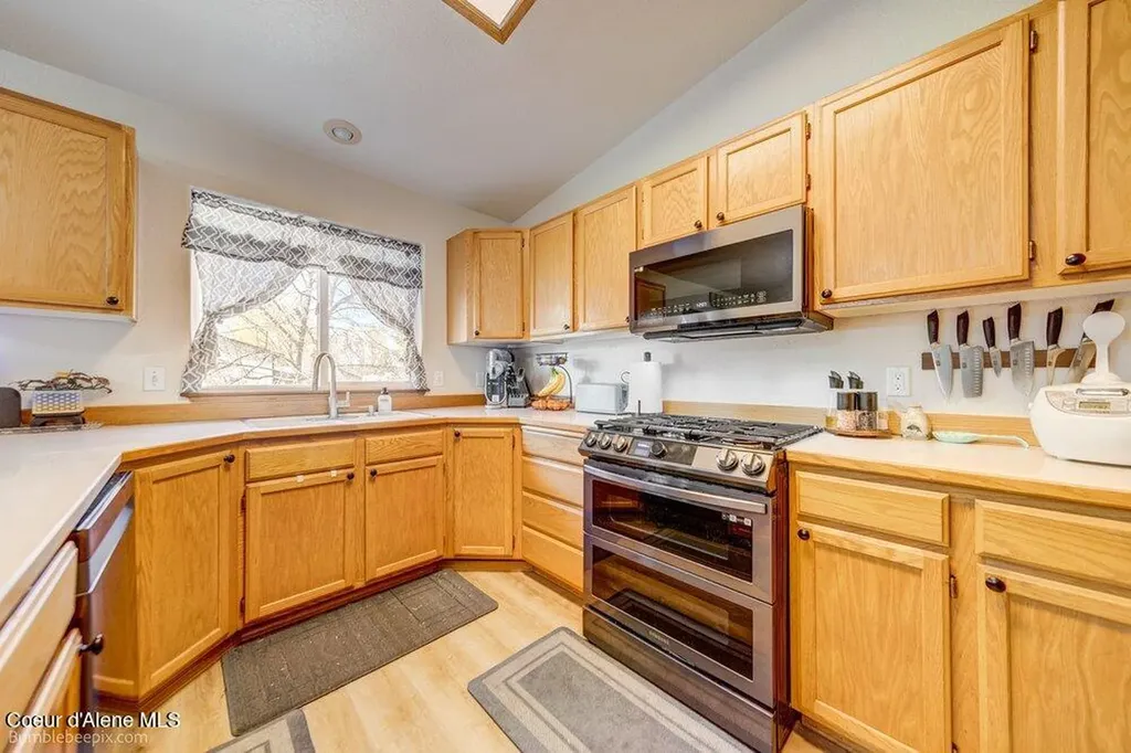 8811 N Davis Circle Hayden ID 83835