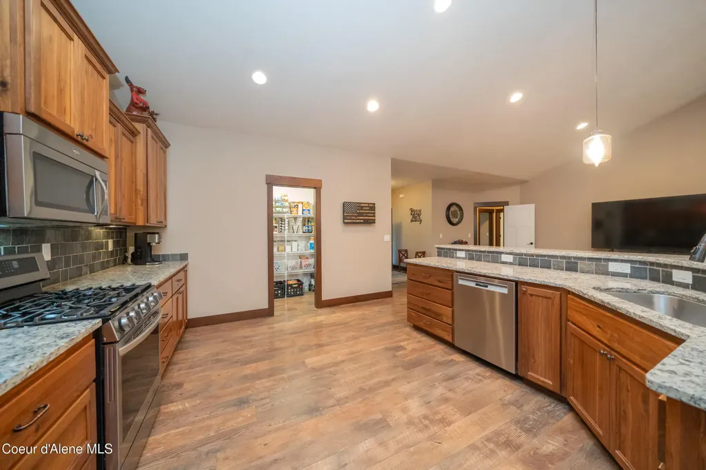 3102 W Mack Lane Rathdrum ID 83858