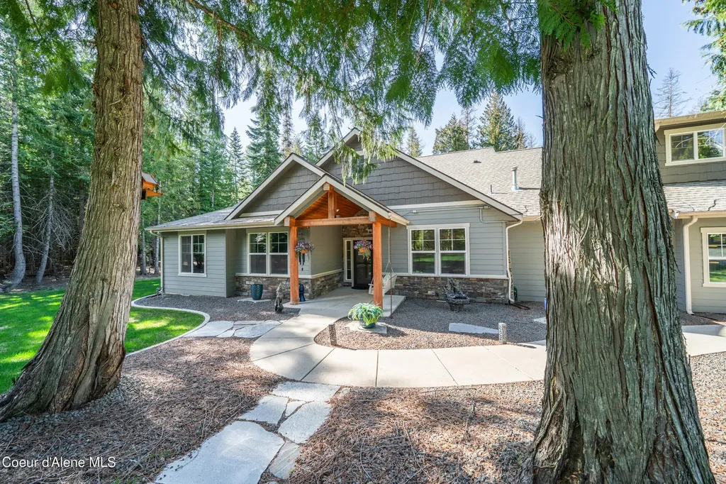 3102 W Mack Lane Rathdrum ID 83858
