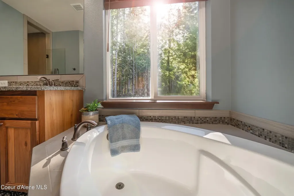 3102 W Mack Lane Rathdrum ID 83858
